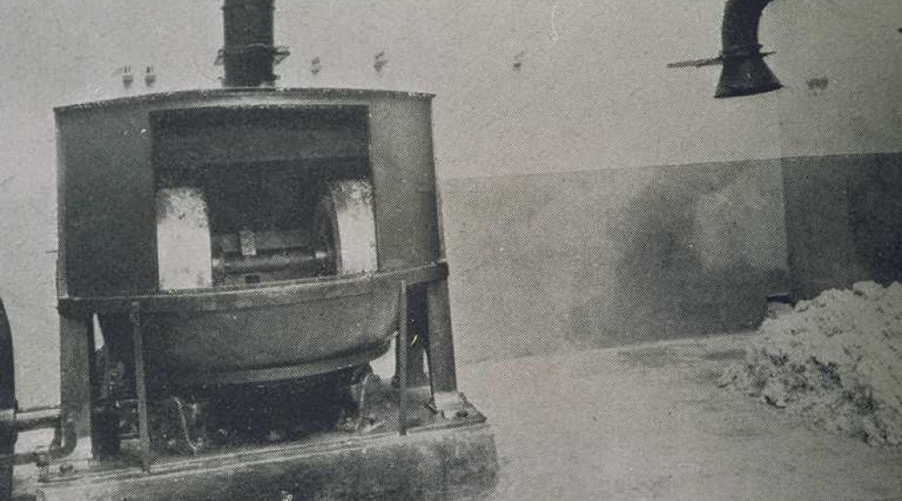 fotografie sono tratte da VIGLIANI E.C.: “Studio sulla asbestosi nelle manifatture di amianto” Ente nazionale prevenzione infortuni, Torino, 1940 