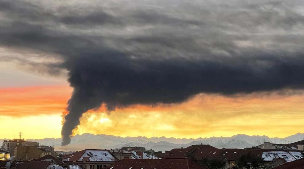incendio beinasco 12 dicembre 2021