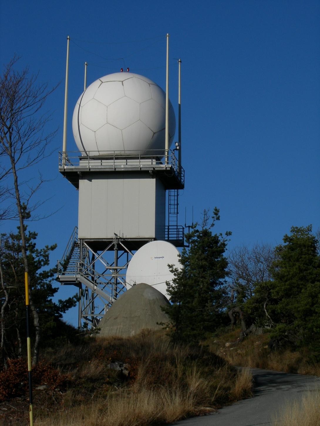 Fig. 3 - Radar Monte Settepani (SV)