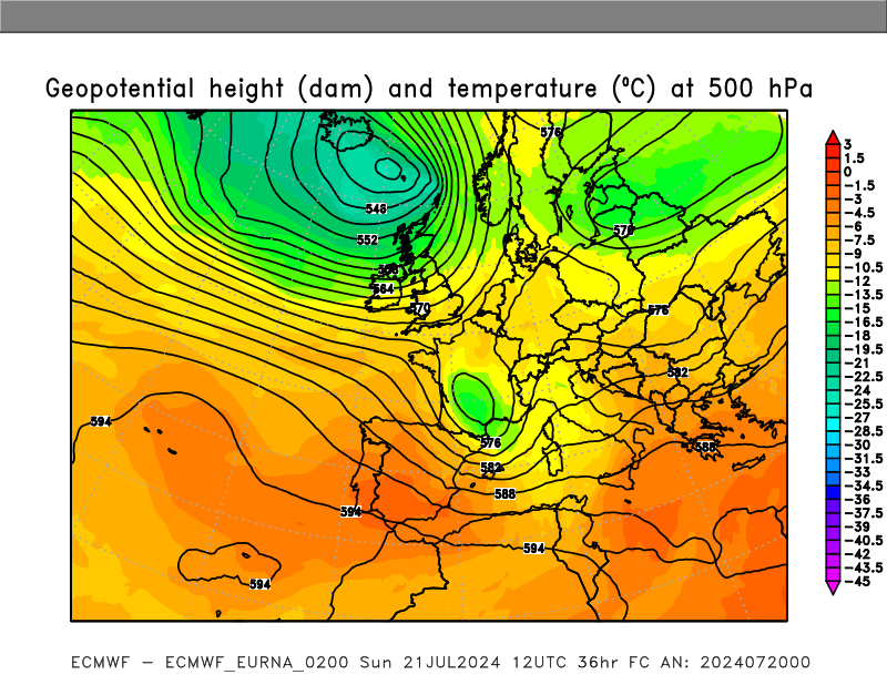Geopotenziale e Temperatura a 500 hPa previsti dal modello ECMWF per le ore 12 UTC  di domani domenica 21 luglio 2024