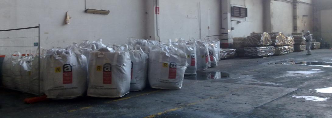 Sacchi contenenti amianto