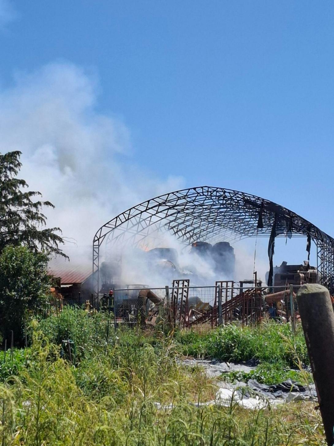 Incendio nella cascina in località Boarone il 9 luglio 2025