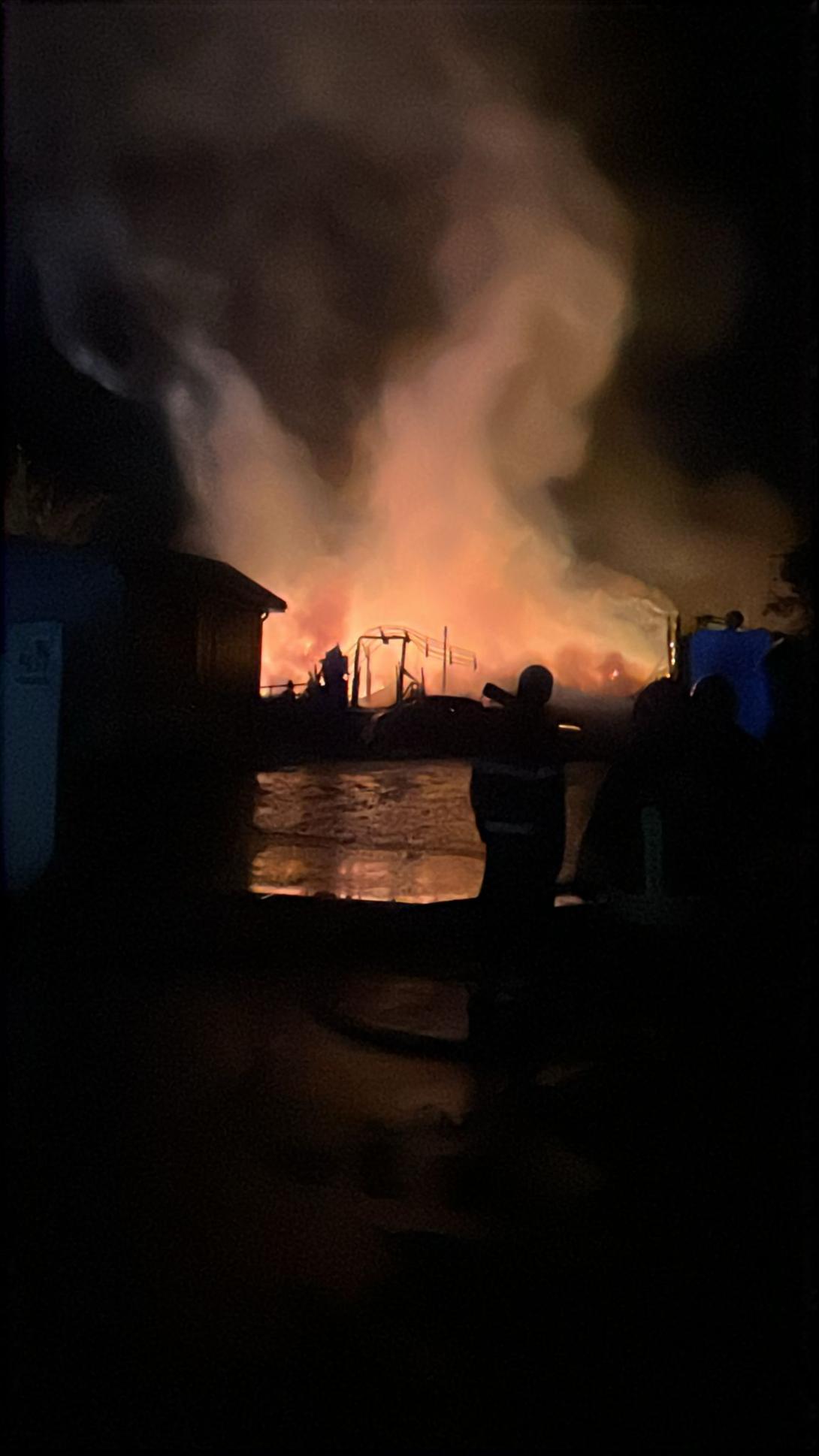 Incendio a Grugliasco nella notte del 10 maggio 2026